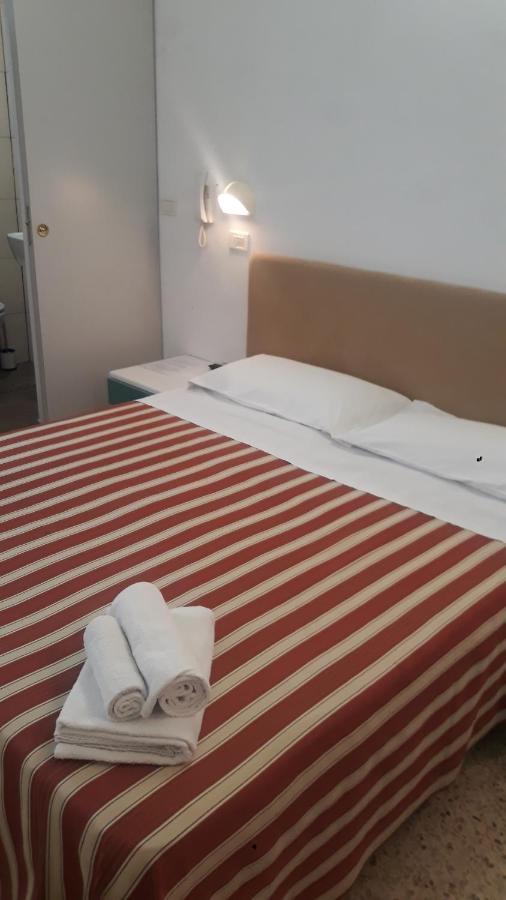 Hotel Graziella Mare ริมินี ภายนอก รูปภาพ