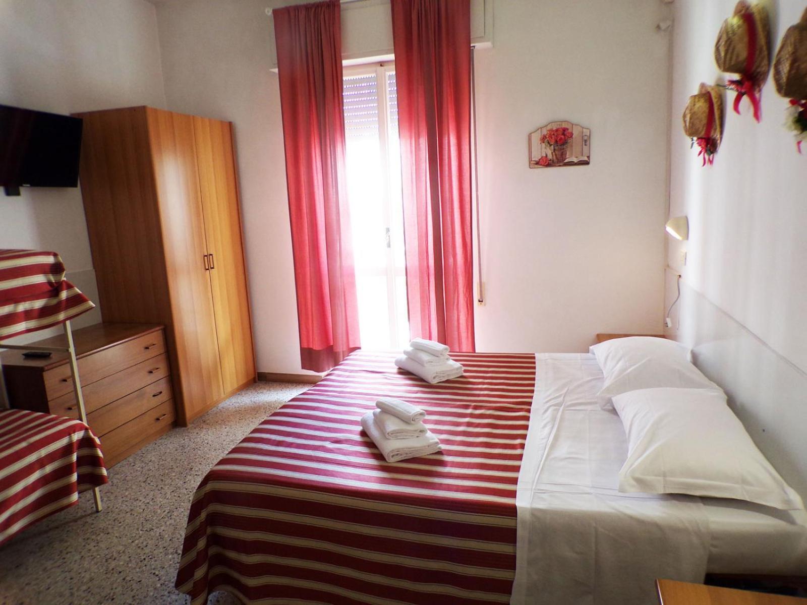 Hotel Graziella Mare ริมินี ภายนอก รูปภาพ